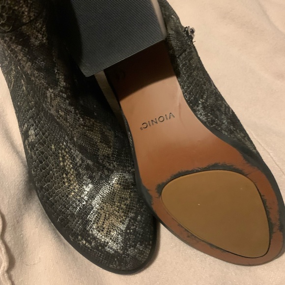 Vionic shoe bootie - Picture 3 of 11